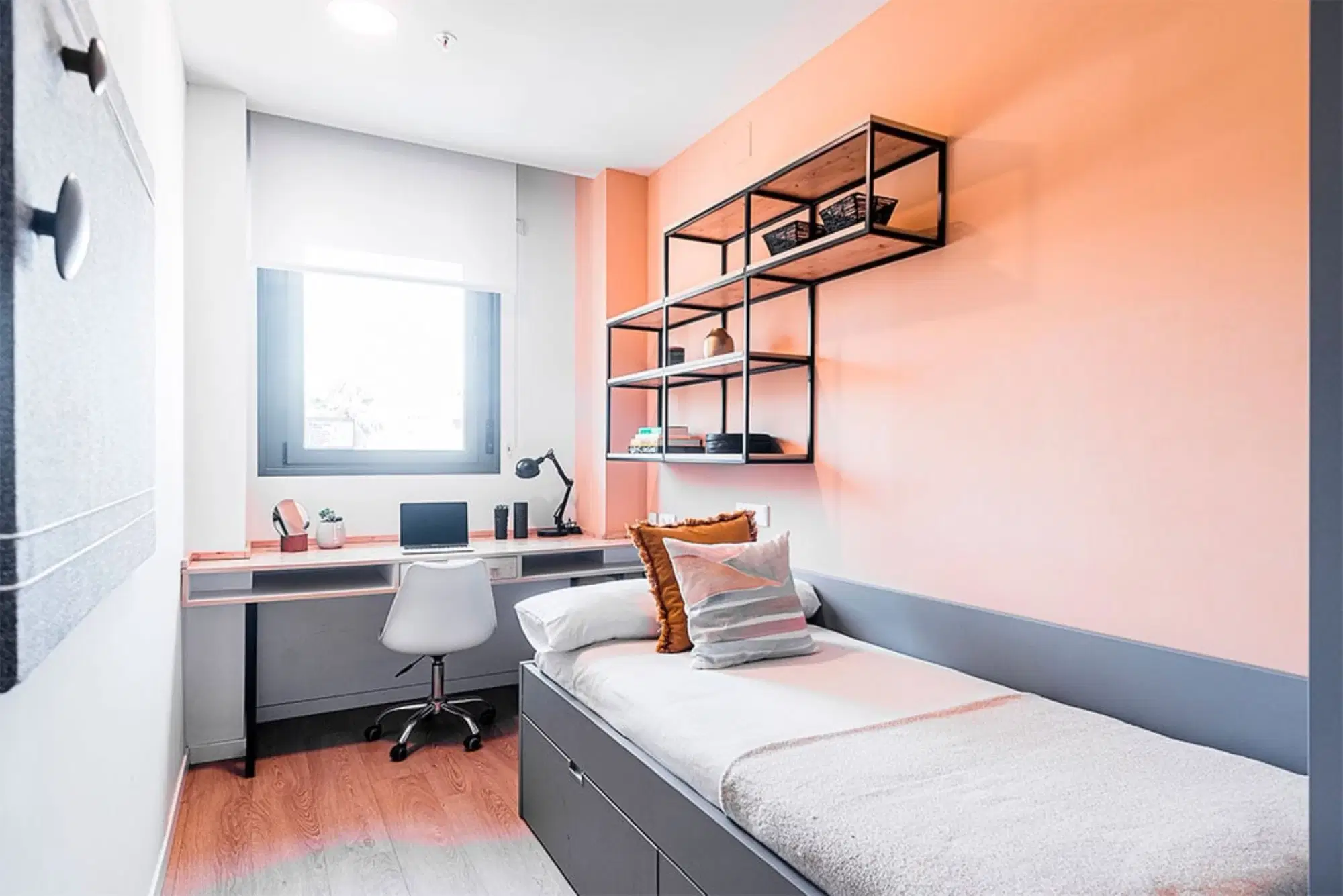 Livensa Living Sevilla El Porvenir, Sevilla – Apartment Superior 3 Rooms