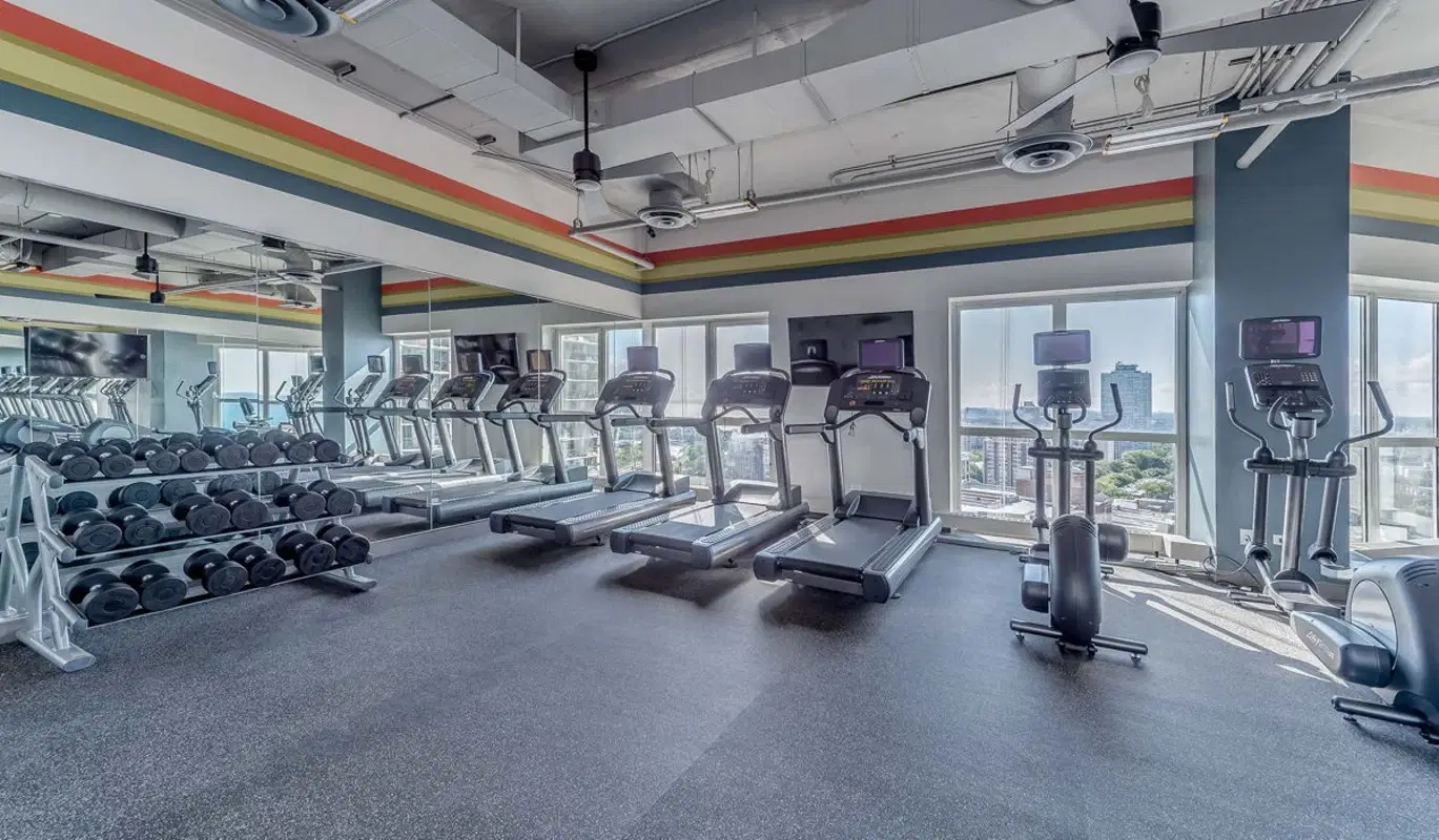 Hyde Park Tower Apartments, Chicago – Amenities