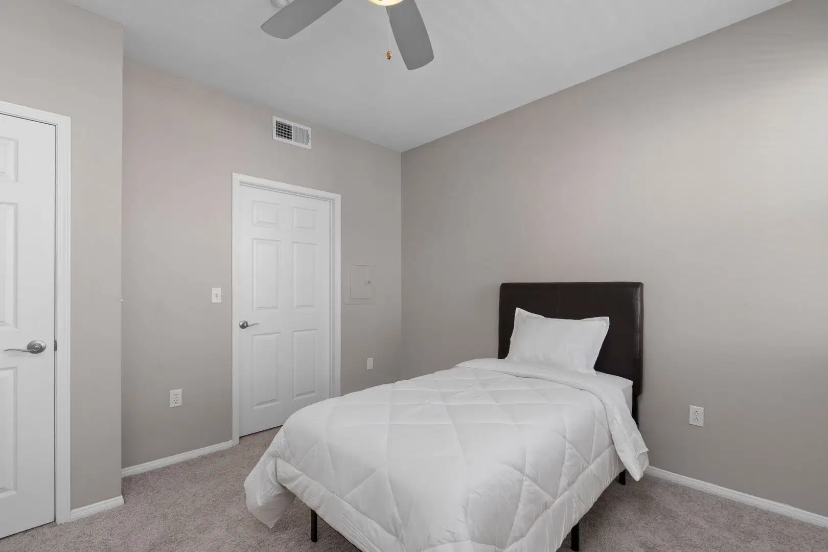 8465 Regents Court Road, Unit 448, San Diego