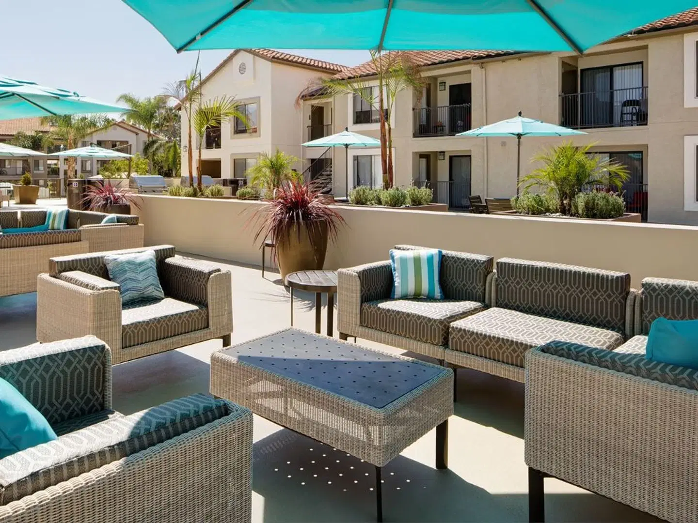 7215 Charmant Drive, Apt. 912, San Diego – Exterior