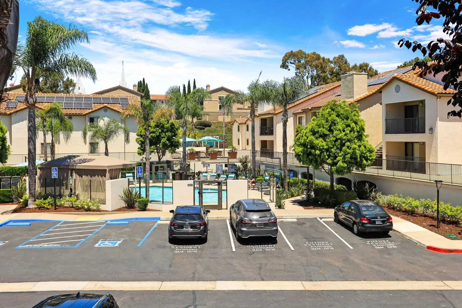 7215 Charmant Drive, Apt. 912, San Diego – Exterior
