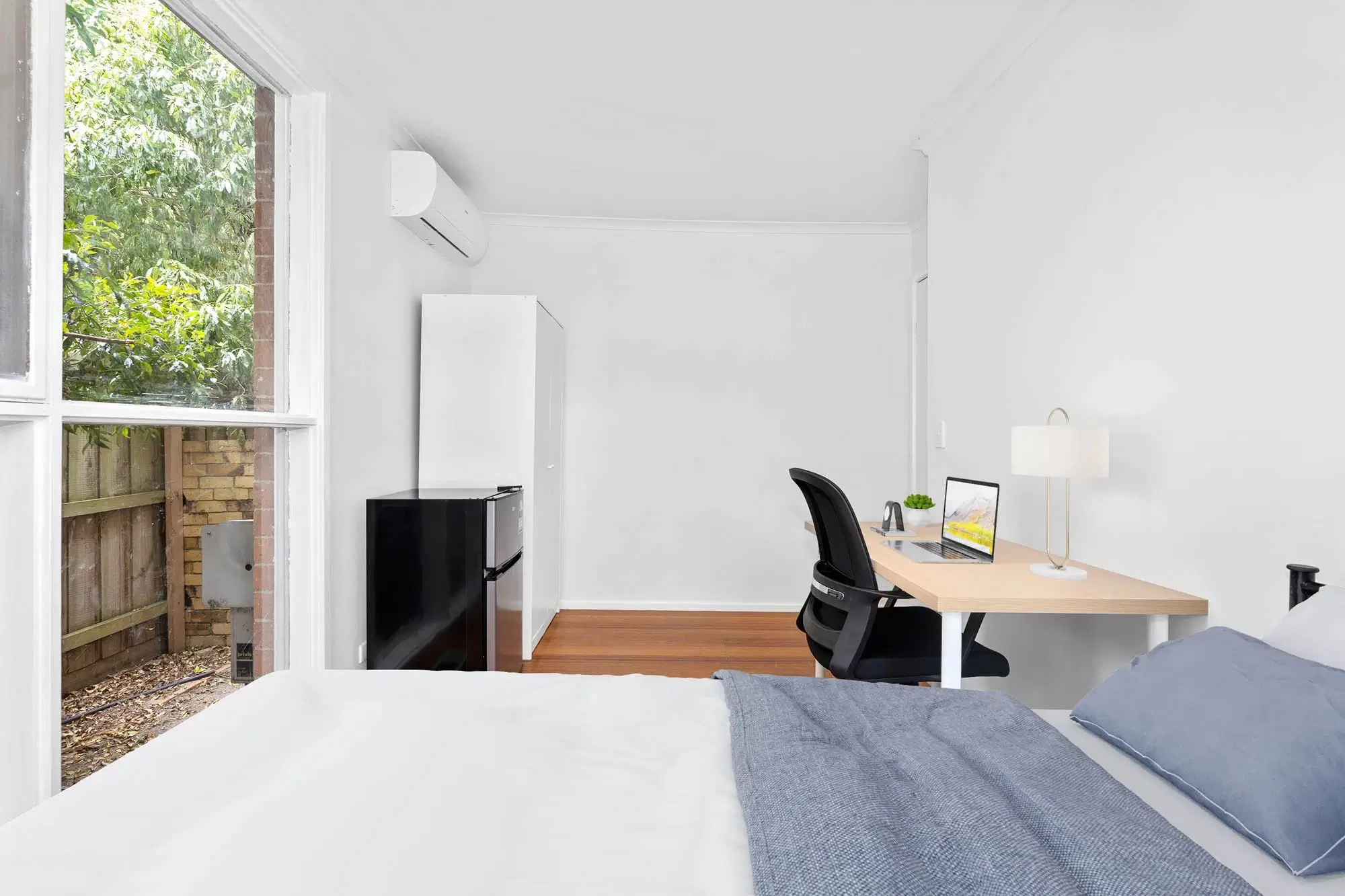 Rooming Houses, 1/9 Risdon Drive, Notting Hill, Melbourne – Single Room
