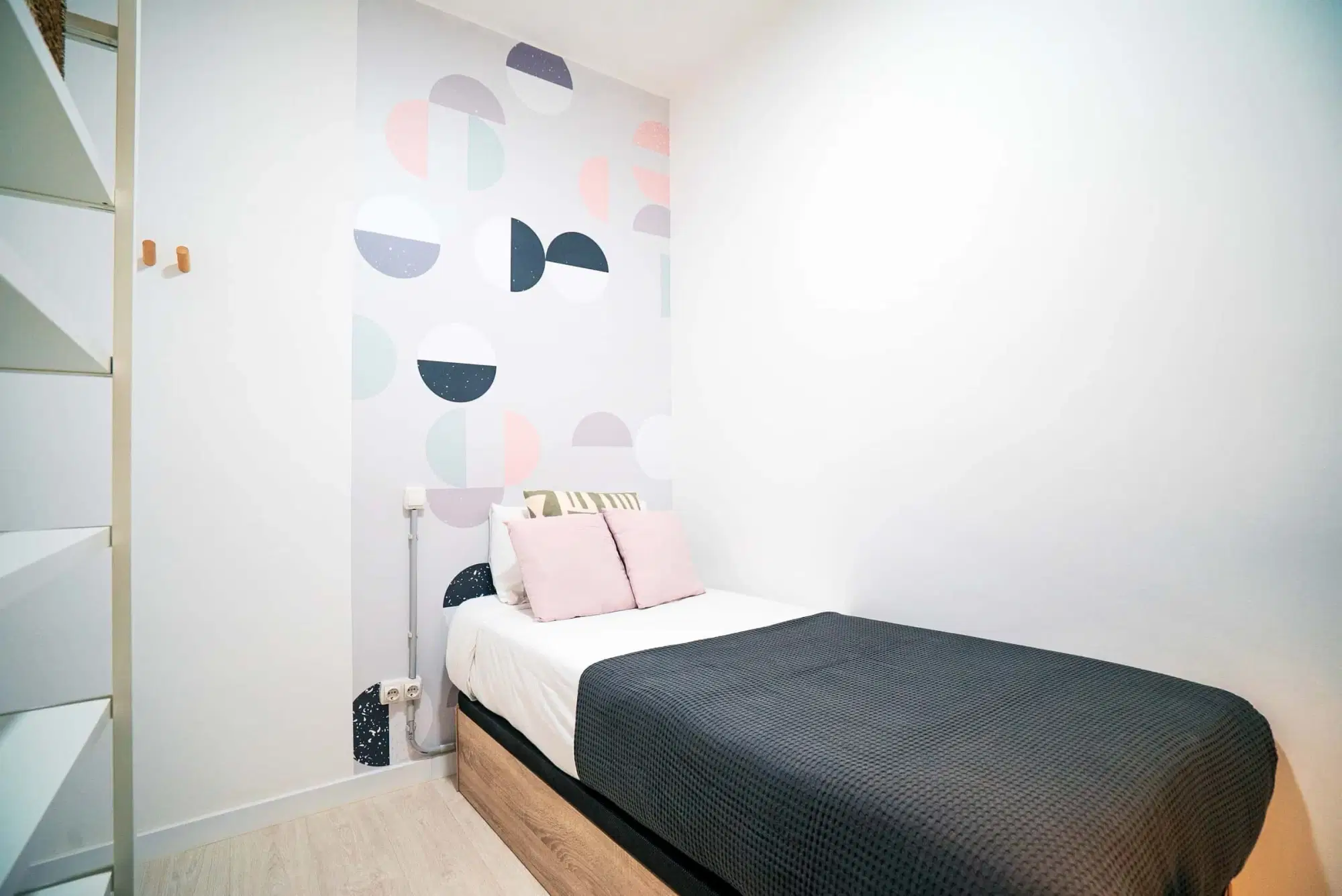SPC 8028, Barcelona – #130787: 5 Bed 1 Bath Room (Carrer del Comandant Benítez)