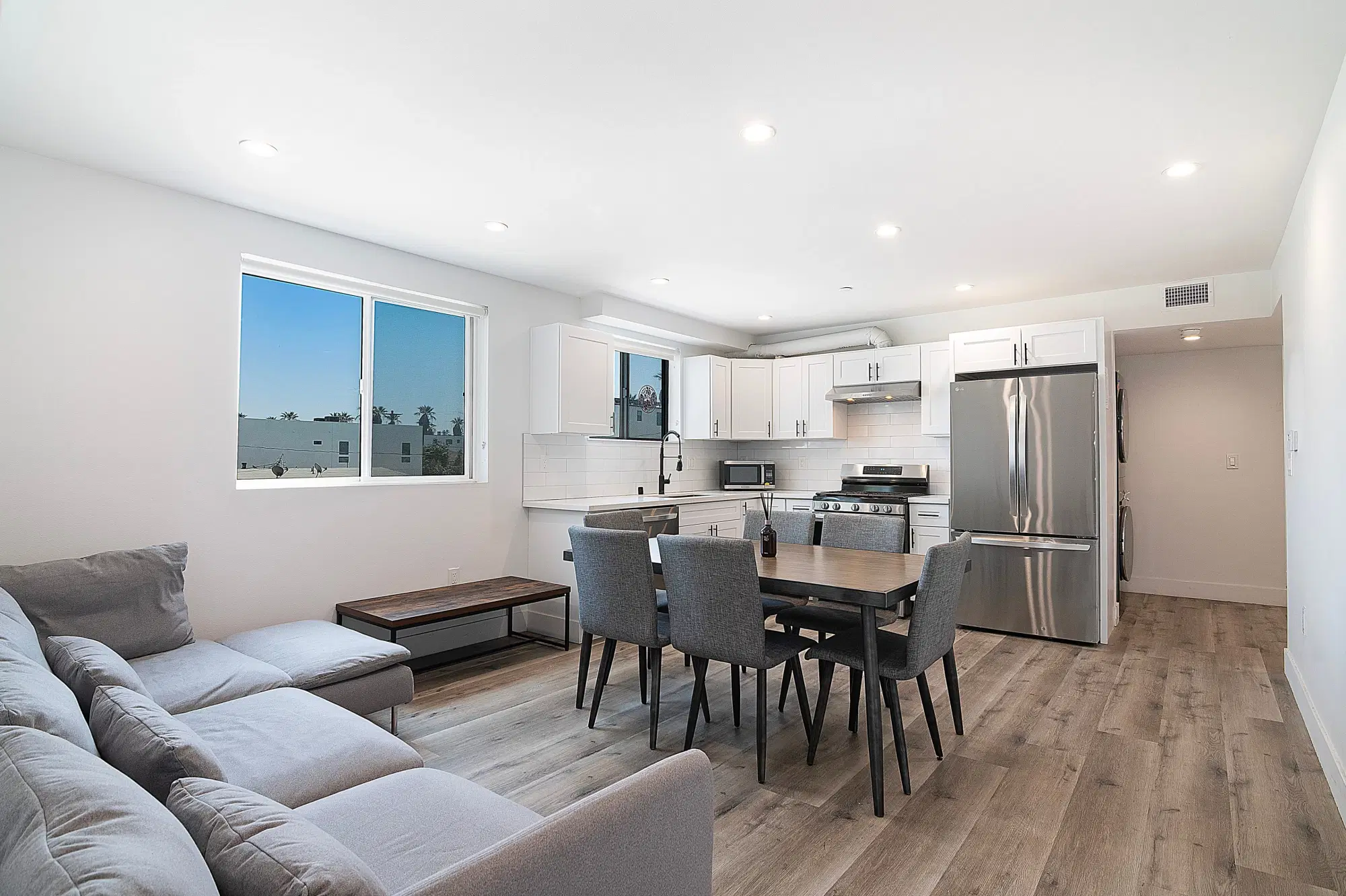 1314 W 35th Pl, Los Angeles – Common Area