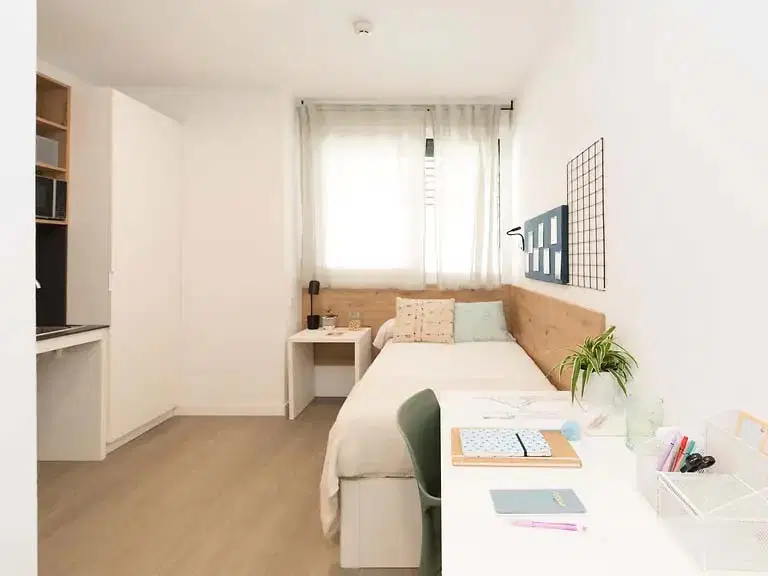 Yugo Nuevo Norte, Madrid – Single PMR With Kitchen (15 sqm)