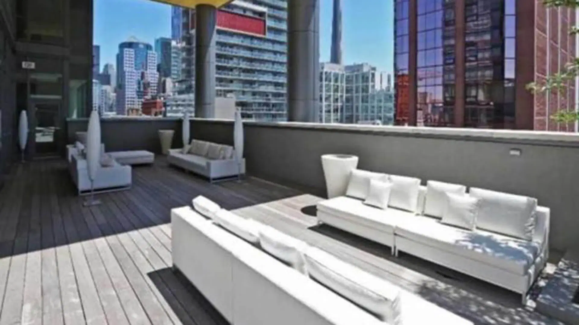 Liwinco King West, Toronto – Common Area