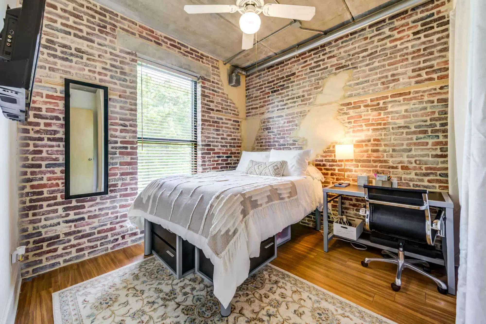 The Warehouse, Chapel Hill