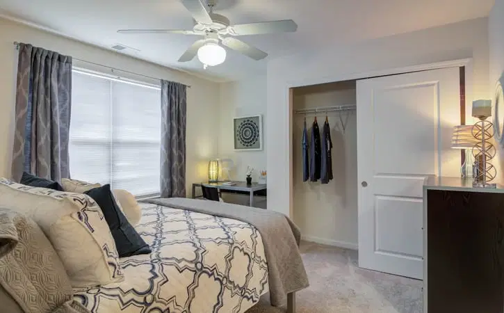 The Flats At Carrs Hill, Athens – Private Room - 3x3 (3 Bed - 3 Bath)