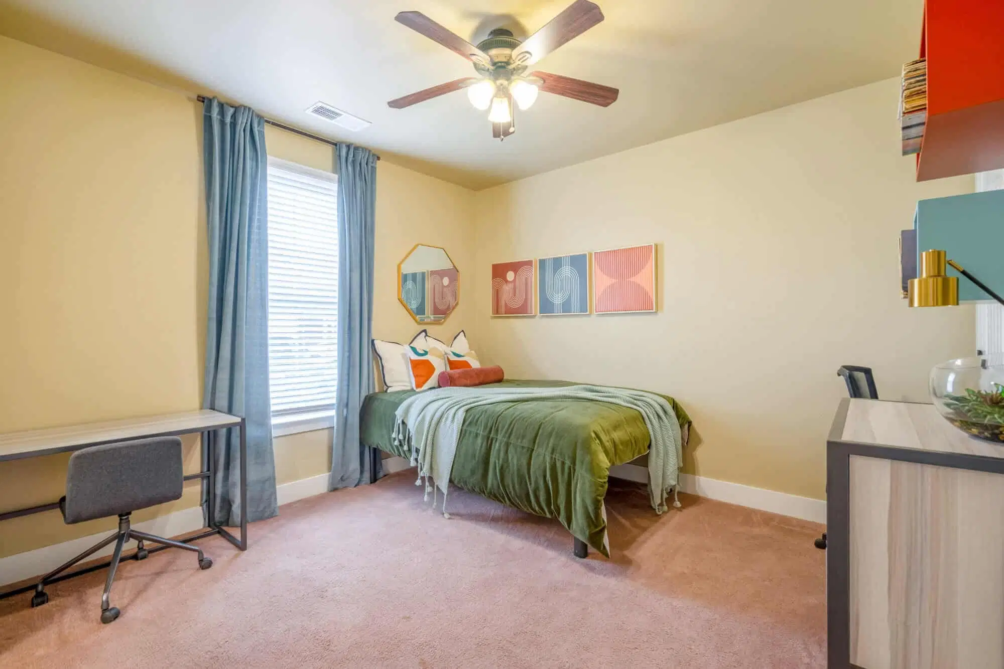 The Collective At Lubbock, Lubbock – Private Room - Cottage (4 Bed - 4 Bath)