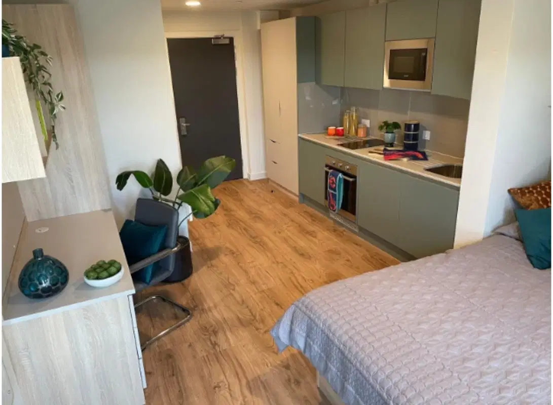 Redgate, Nottingham – Silver Studio - Low Floor