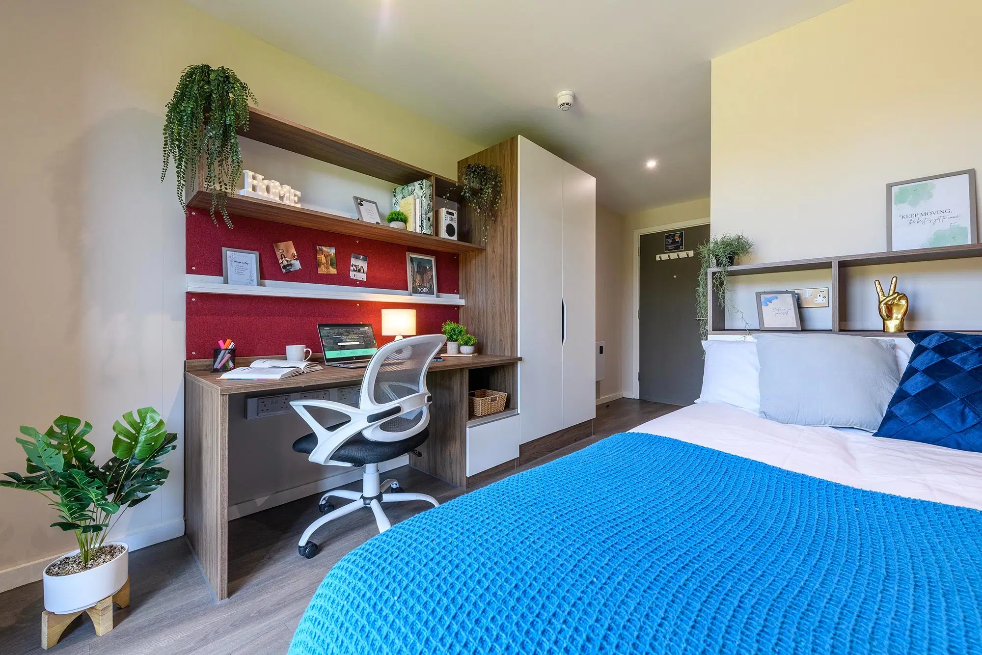 Frederick House, York – Bedroom Bronze (Shared Bathroom 12)
