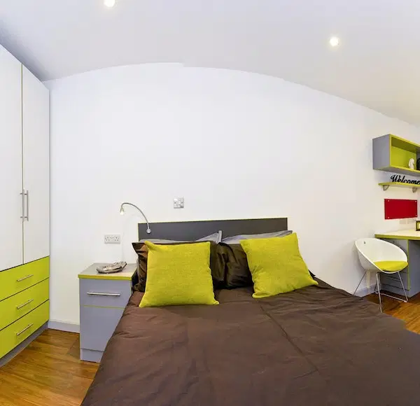 The Boulevard, York – Ensuite Gold