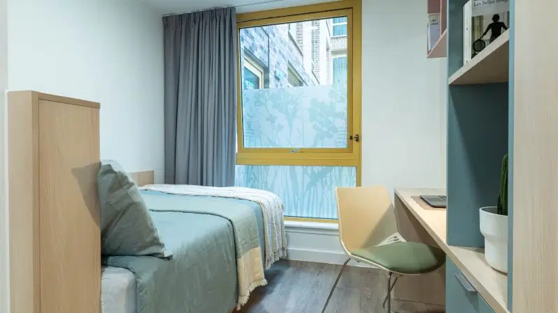 iQ Signal Place, Nottingham – Gold En Suite