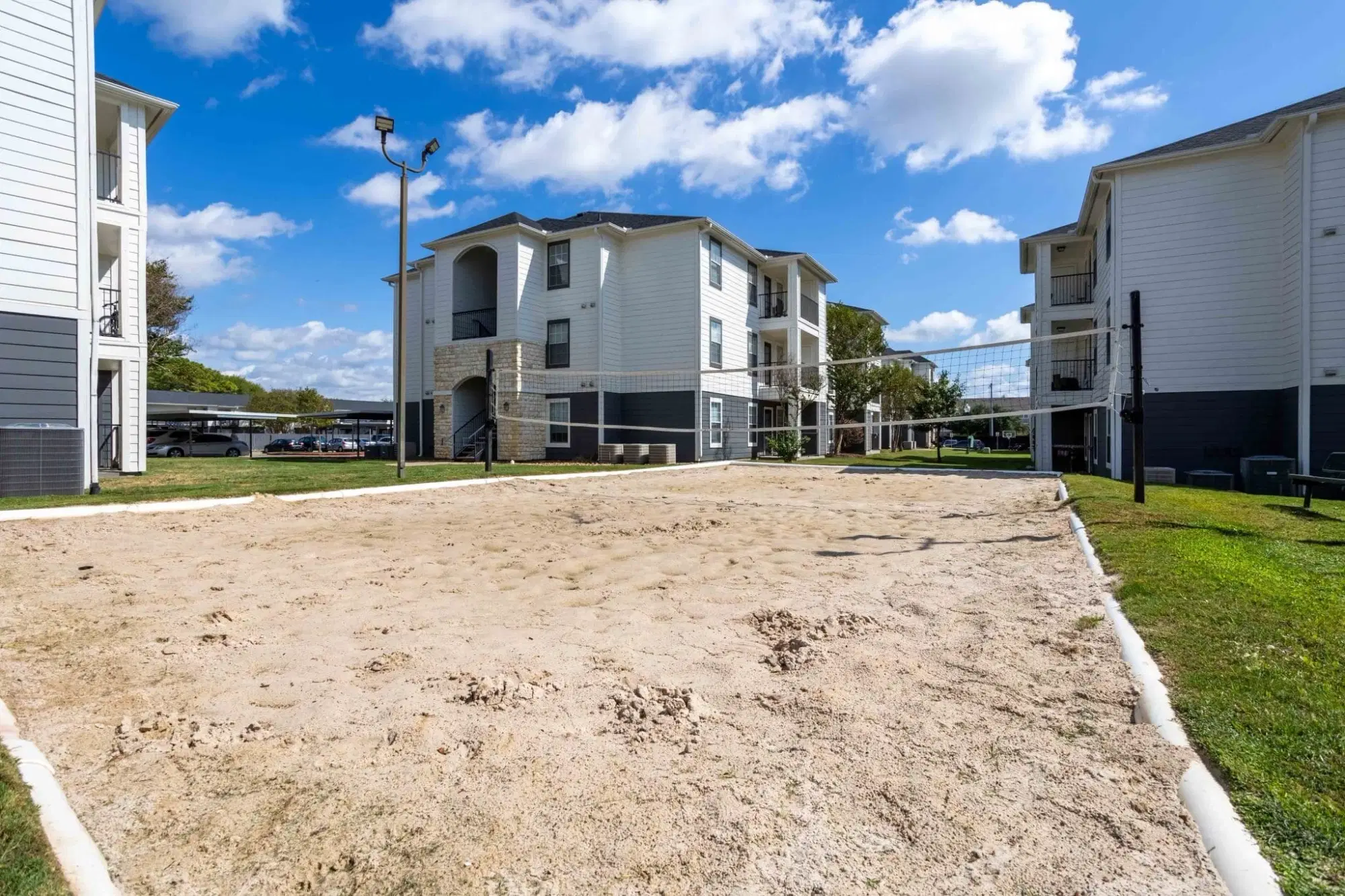 Crossing Place, College Station – Exterior