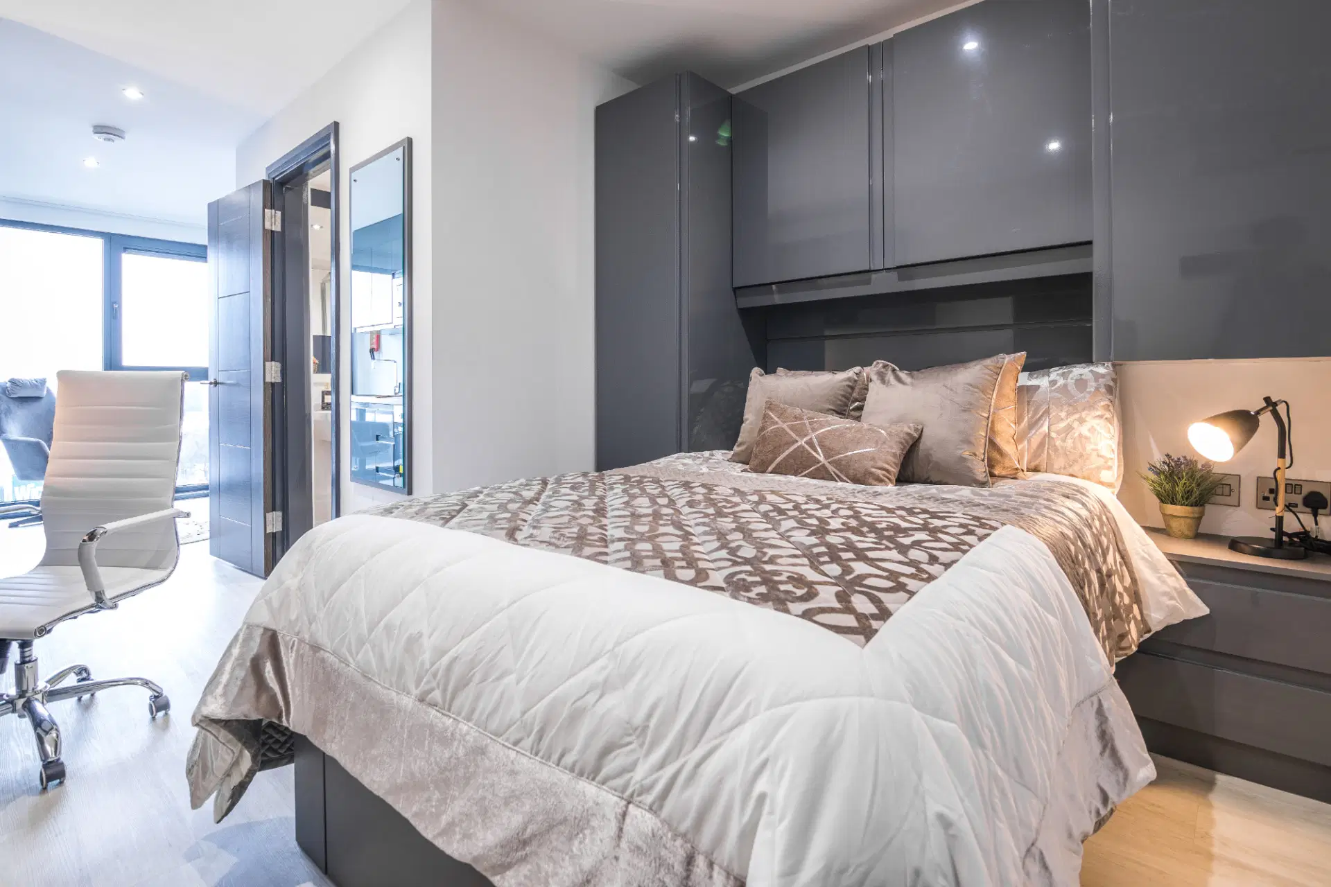 The Residence, Coventry – Super Deluxe Studio