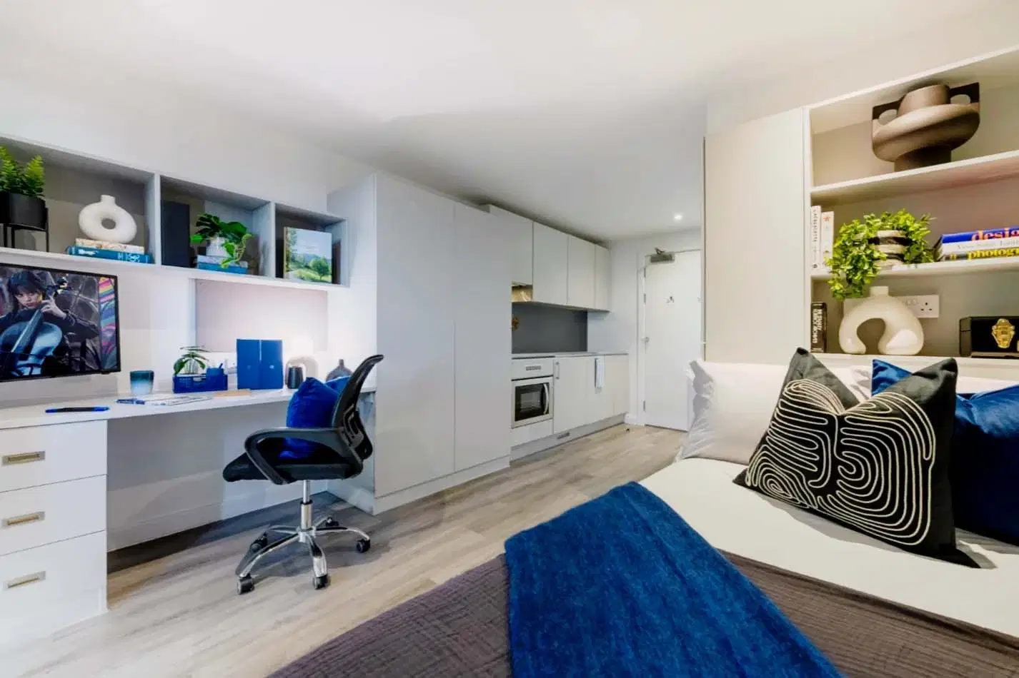Infinity, Coventry – Exec Studio