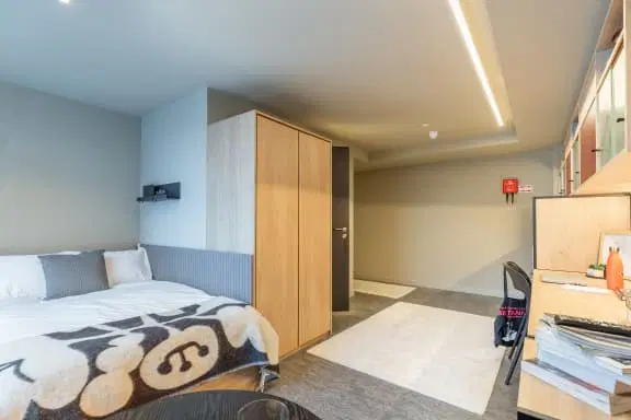 Potterrow, Edinburgh – Superior Studio