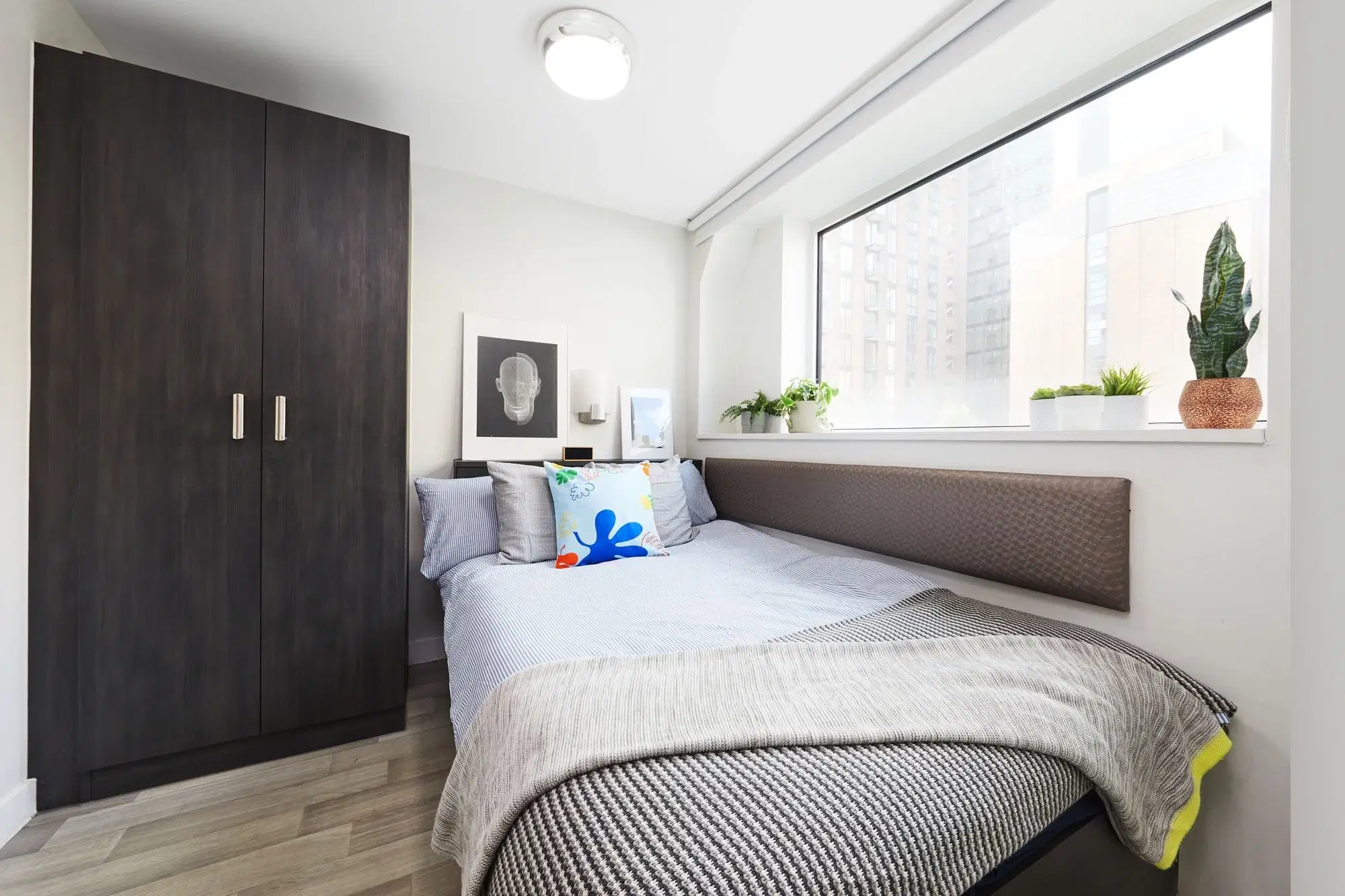 Tower, Bristol – Bronze 2-Bed Apartment