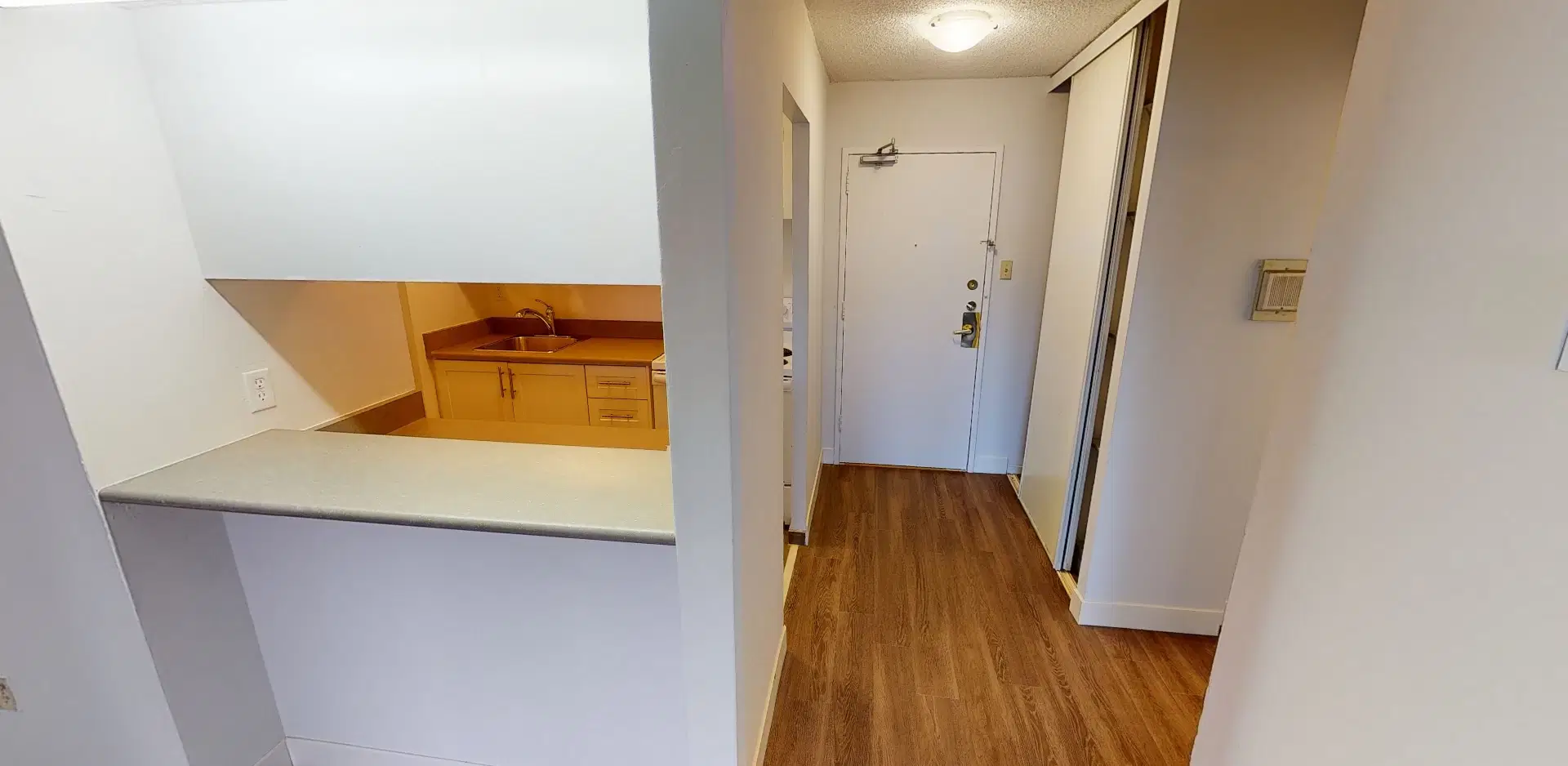 77 Huntley, Toronto – Kitchen