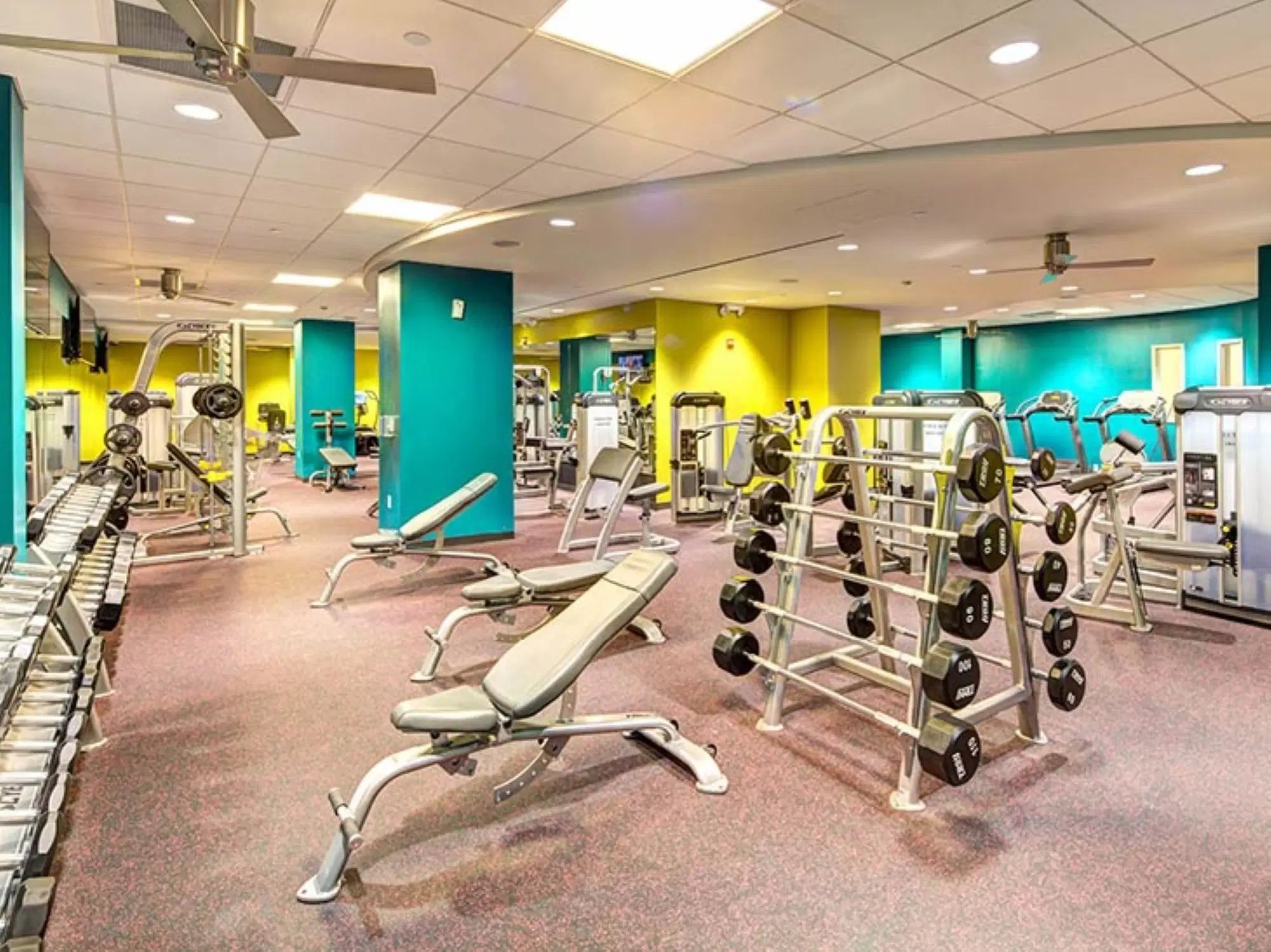 University Crossings, Philadelphia – Amenities