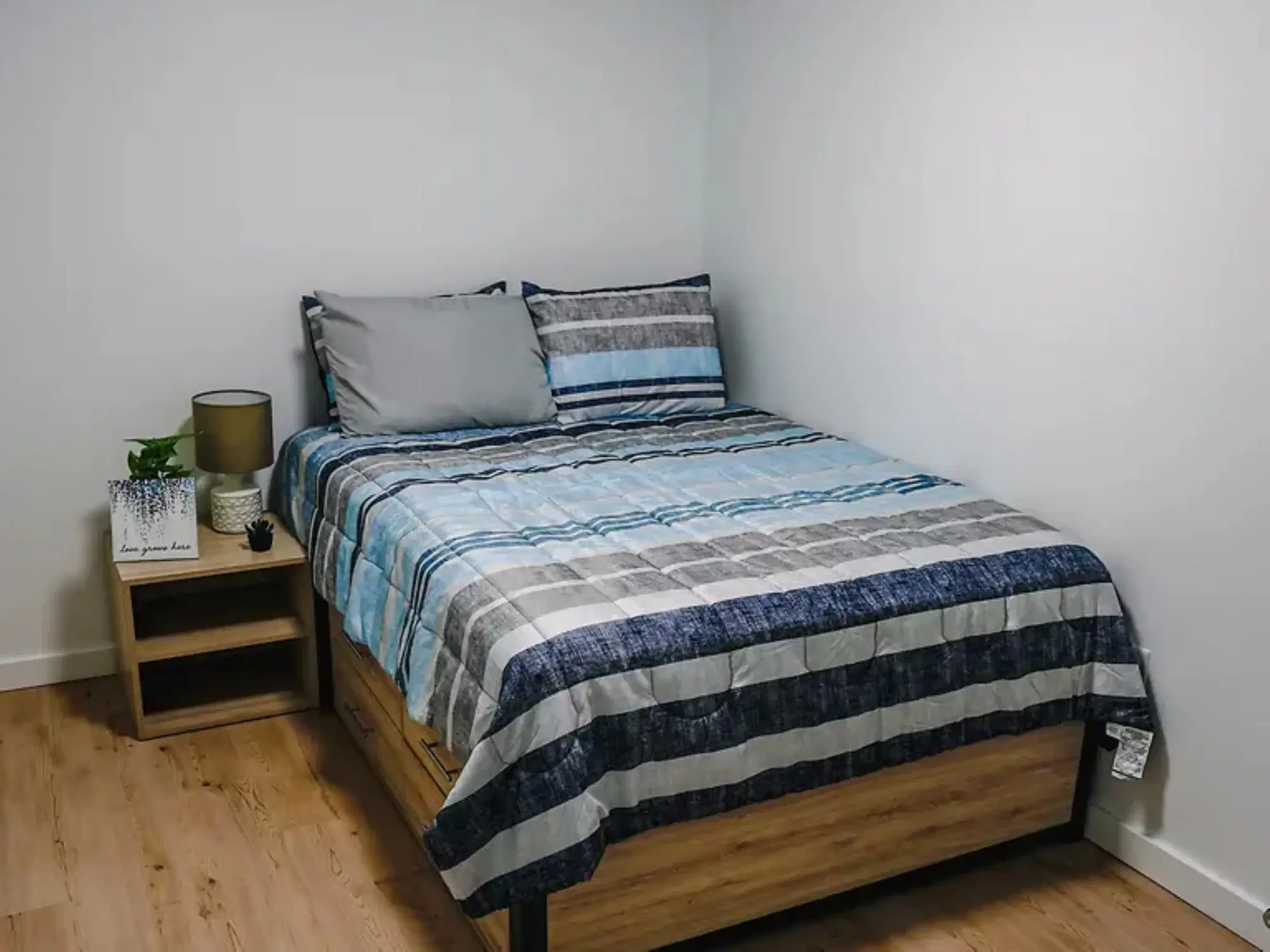 Yugo Champaign South 3rd Lofts, Champaign – 2 Bed 1 Bath Plus