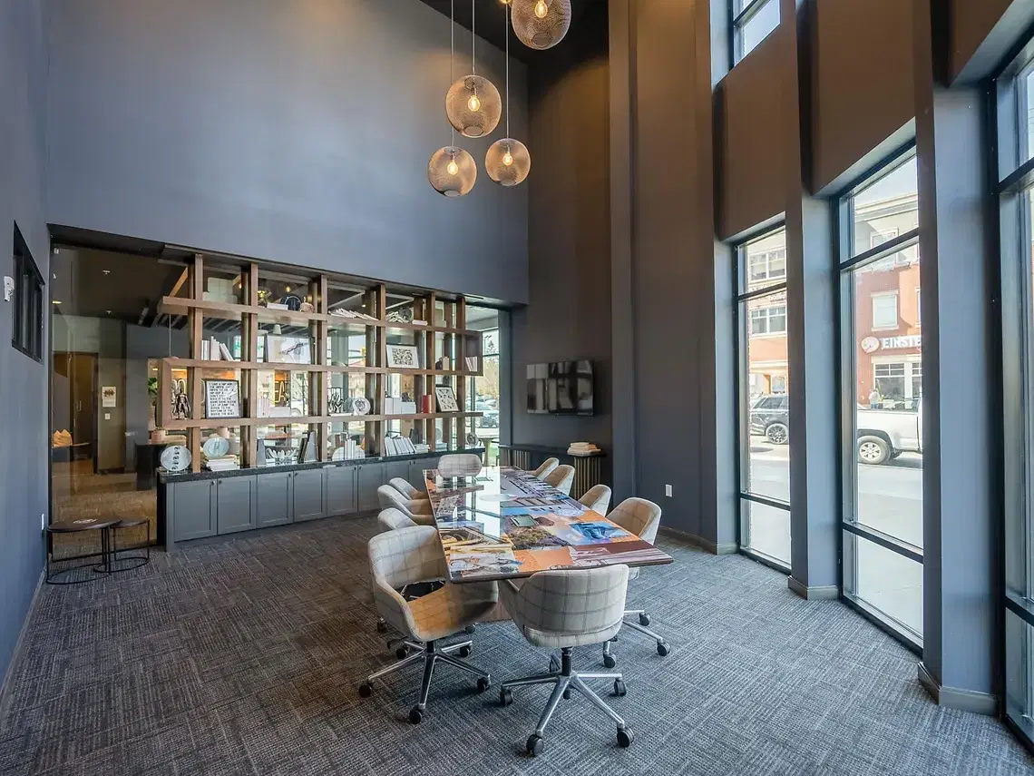Yugo Urbana Illinois, Champaign – Common Area