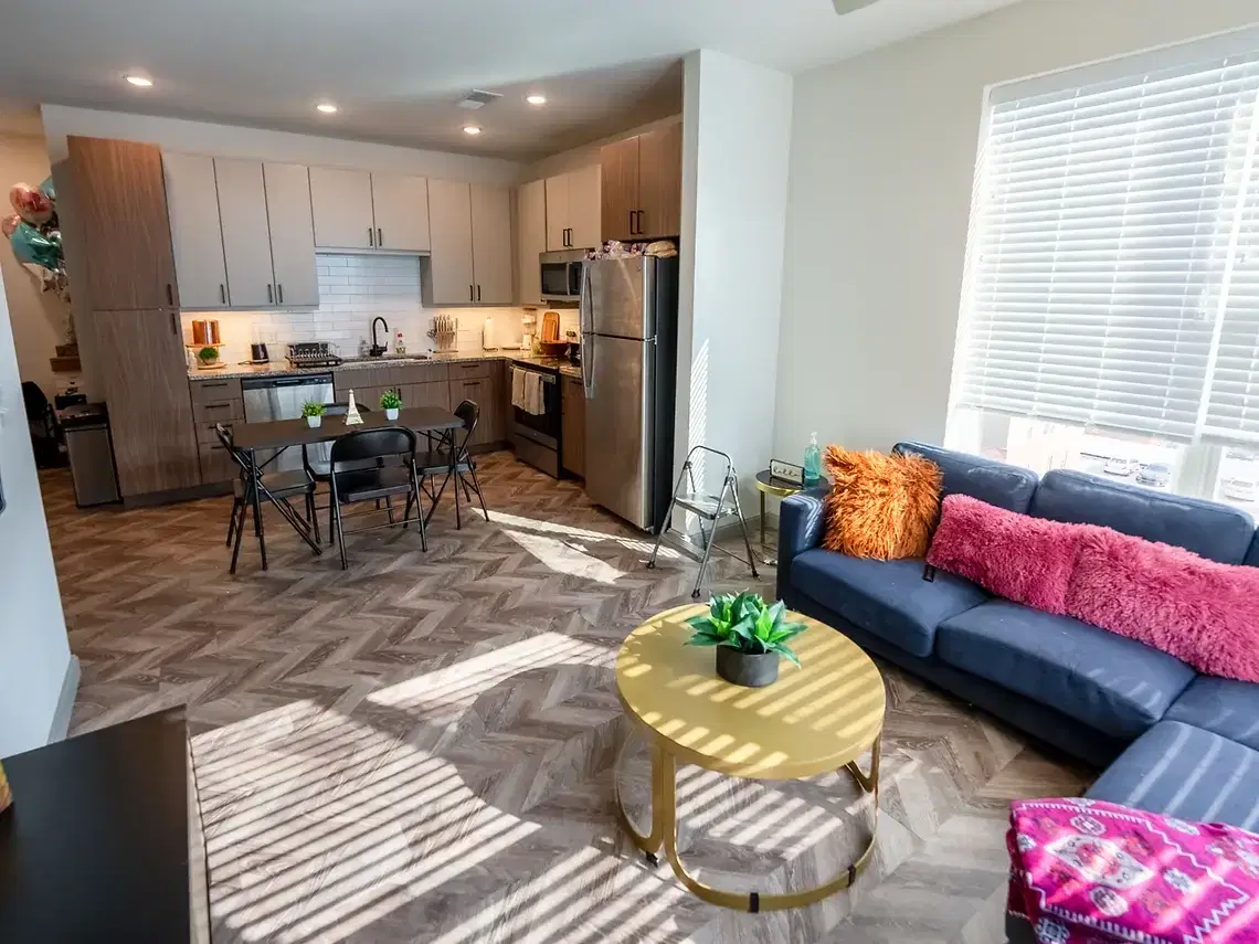 Yugo Urbana Illinois, Champaign – 2 Bed, 2 Bath Deluxe