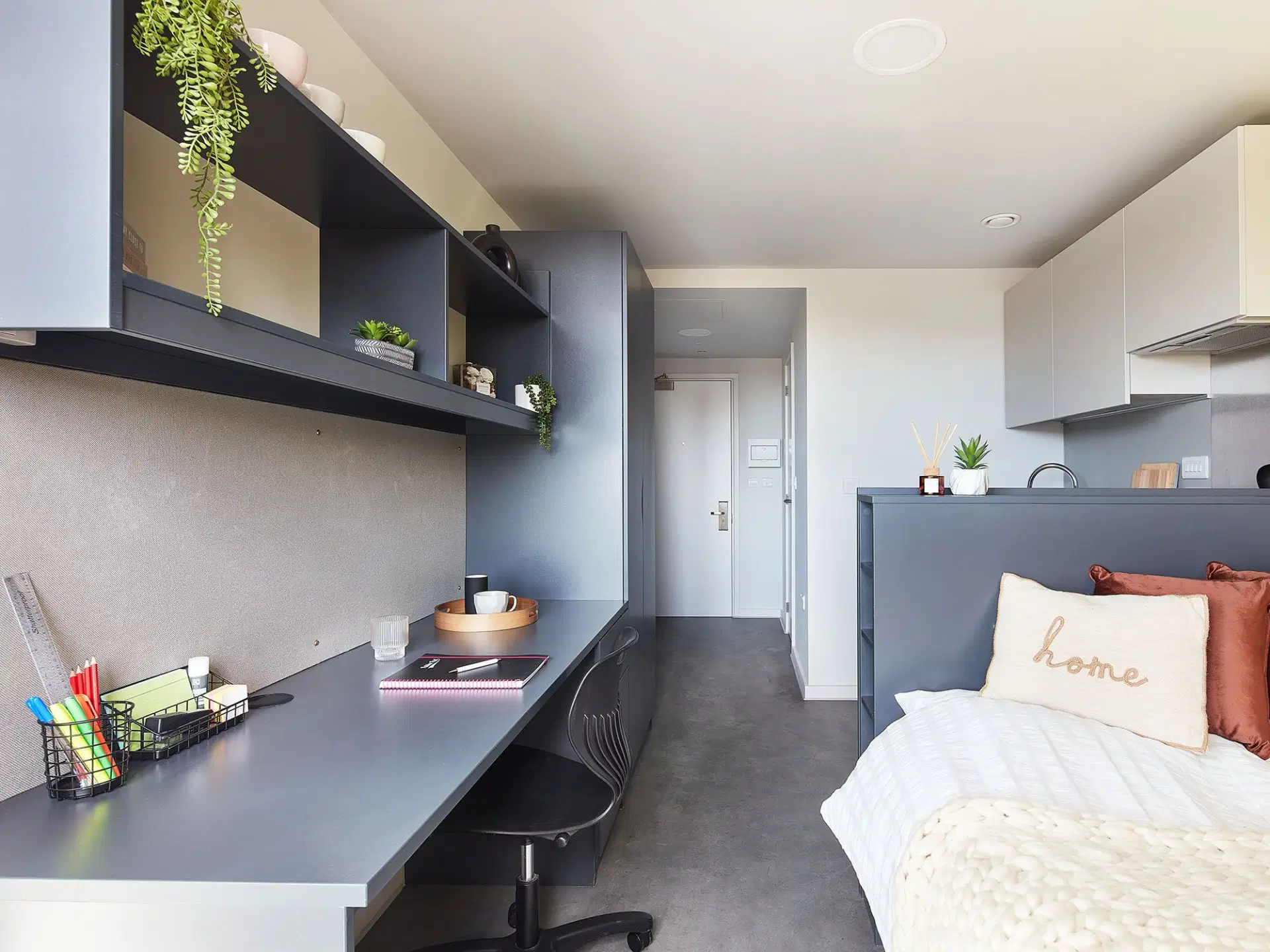 Ravilious House, Brighton – Premium Accessible Studio