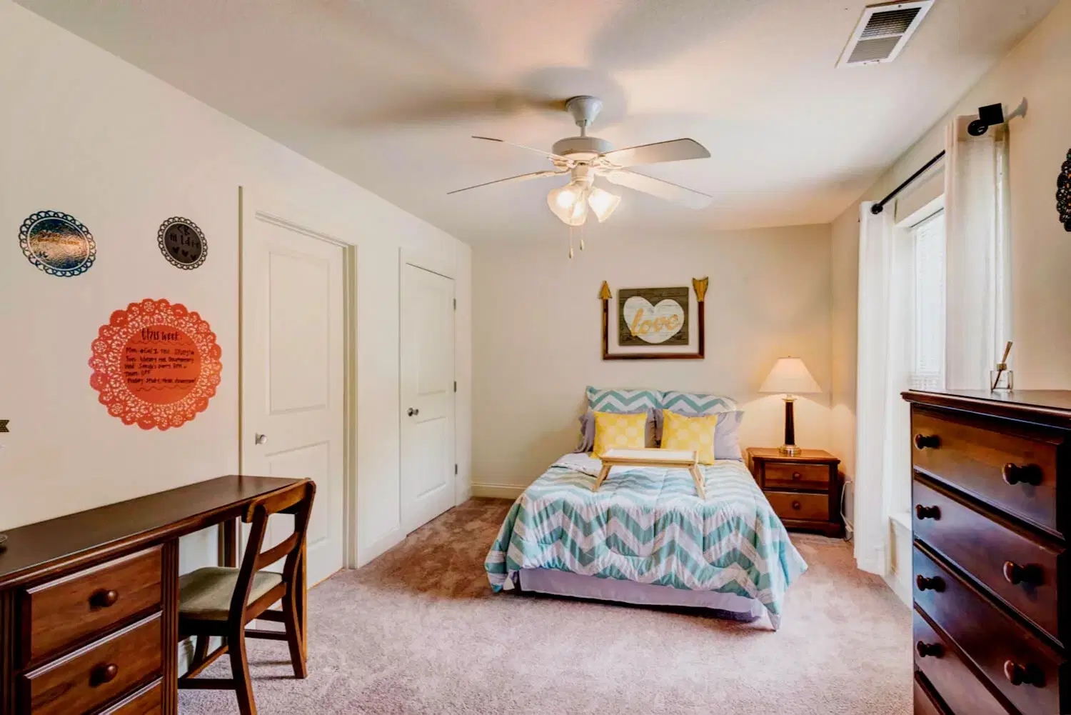 Yugo Auburn North, Auburn – Room in 3 Bedroom 3.5 Bathroom