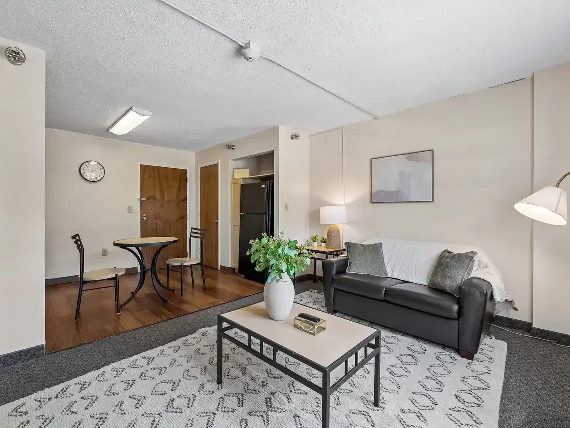 Yugo Greenville Campus Towers, Greenville – Common Area