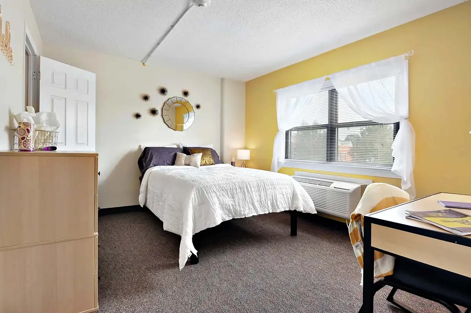Yugo Greenville Campus Towers, Greenville – Room in a 2 Bed 2 Bath | Plus