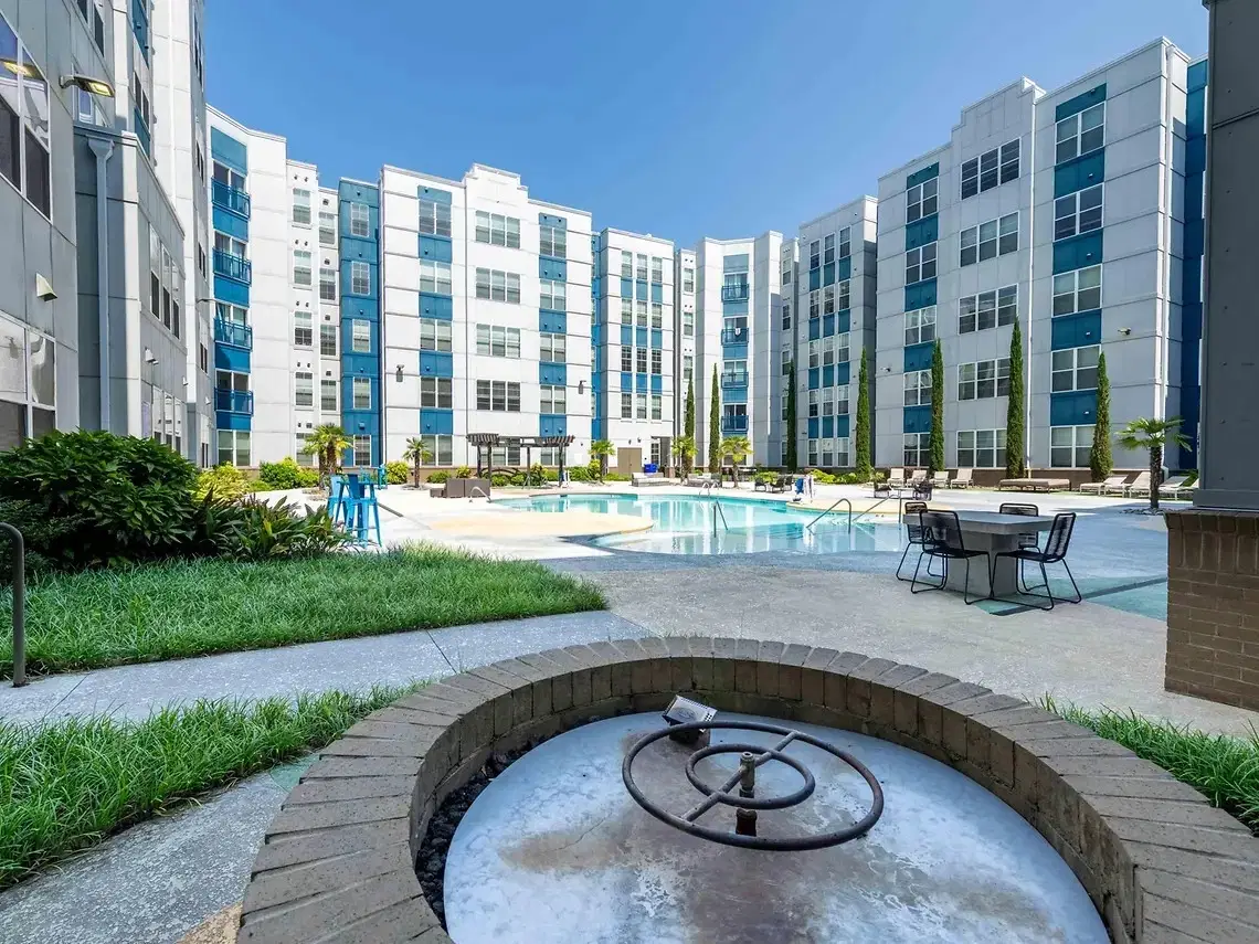 Yugo Greenville Uptown, Greenville – Exterior