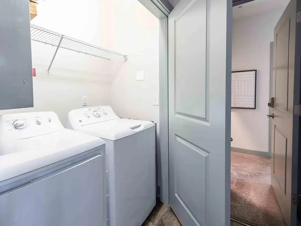 Yugo Greenville Uptown, Greenville – Amenities