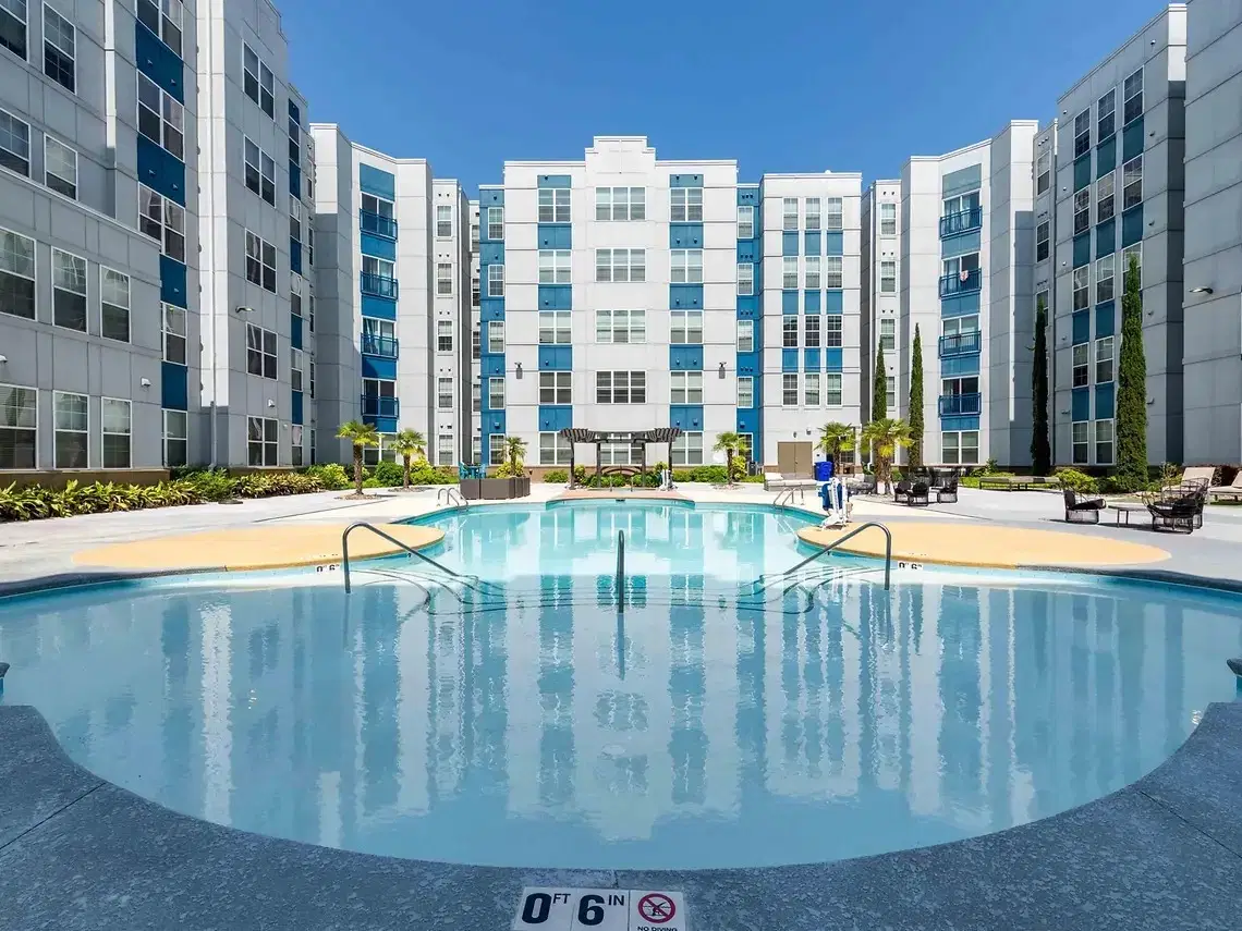 Yugo Greenville Uptown, Greenville – Amenities