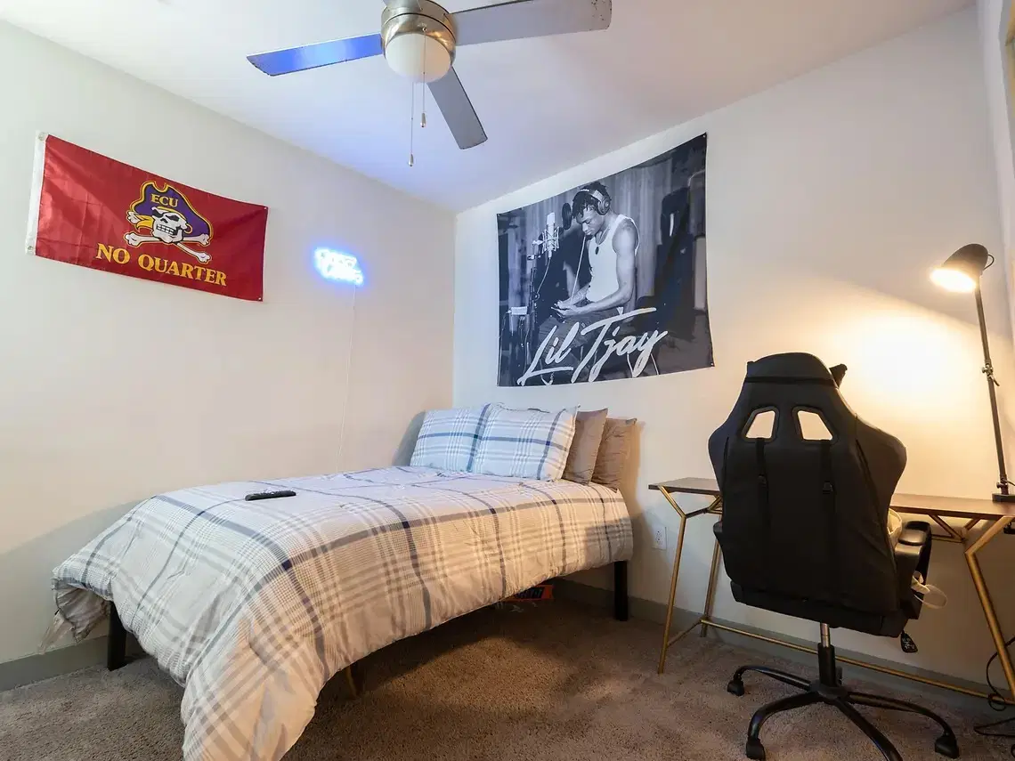 Yugo Greenville Uptown, Greenville – Room in 4 Bedroom 4 Bathroom | Plus