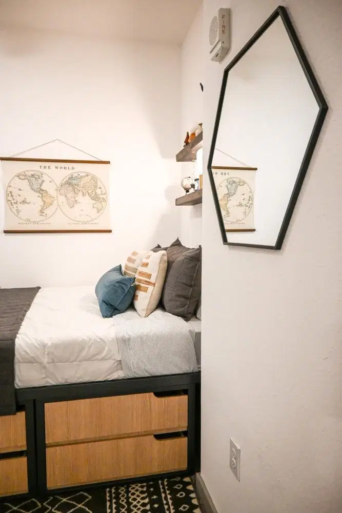 The Drake, Charlotte – Studio | S1