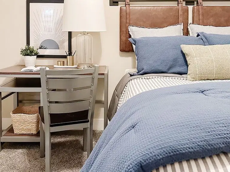 Yugo Charlotte College Downs, Charlotte – 4 Bed 4 Bath