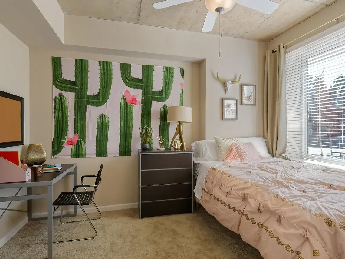 Yugo Cincinnati Deacon, Cincinnati – 4 Bed 4 Bath Corner C