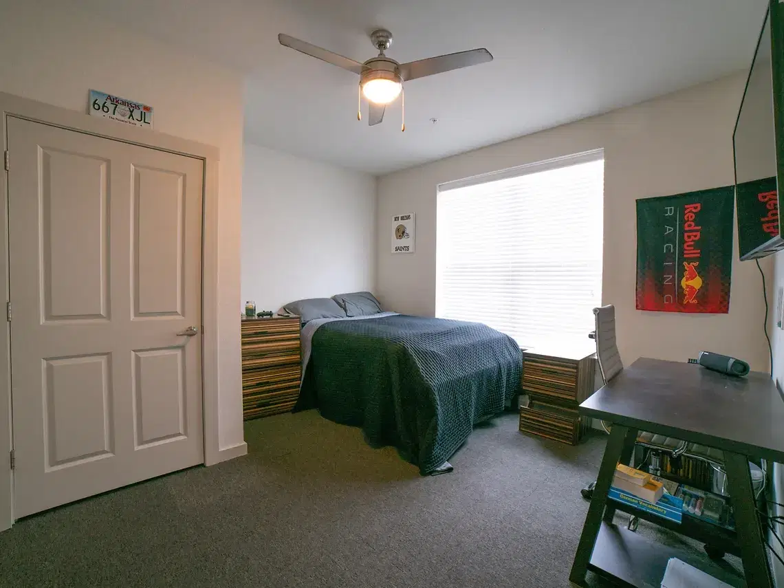 Yugo Fayetteville Dickson, Fayetteville – Room in a 4 Bed 4 Bath