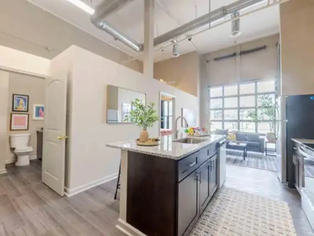 Yugo Tallahassee Catalyst, Tallahassee – Kitchen