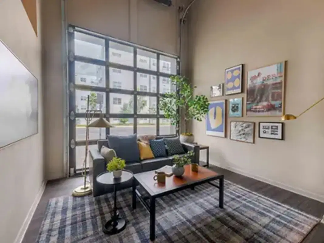 Yugo Tallahassee Catalyst, Tallahassee – Common Area