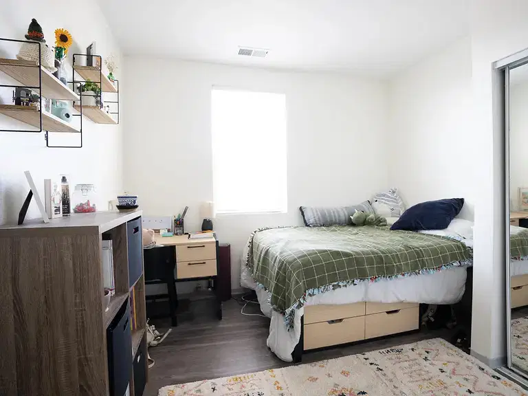 Yugo Flagstaff Central, Flagstaff – 4 Bed, 4 Bath Classic