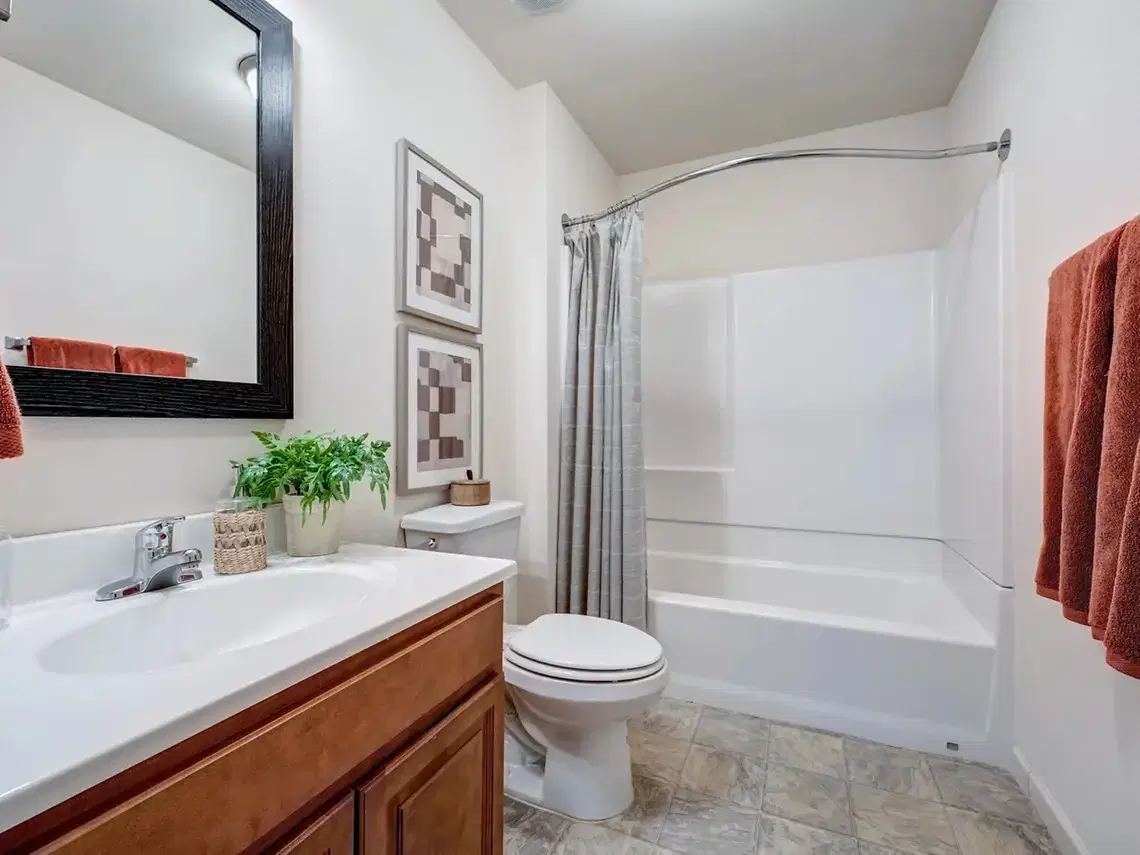 Yugo Flagstaff Grove, Flagstaff – Bathroom