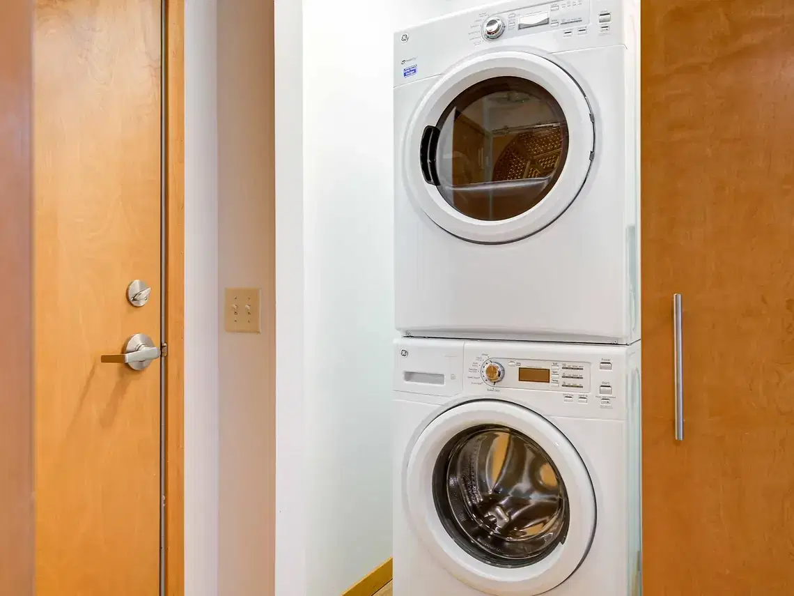 Yugo Madison Lux, Madison – Amenities