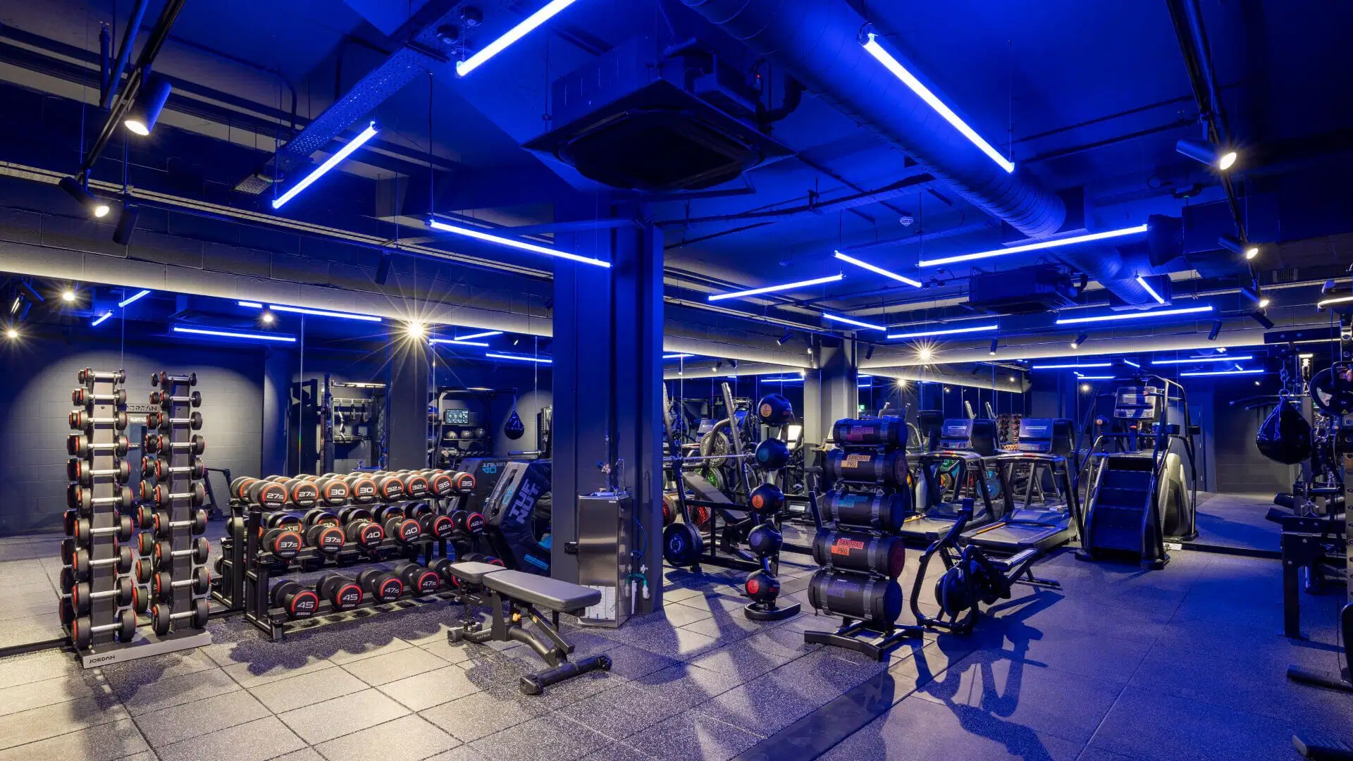 Madison, London – Amenities
