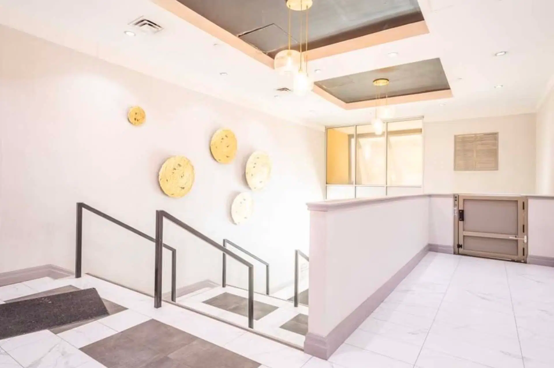 88 Bloor St West, Toronto – Common Area