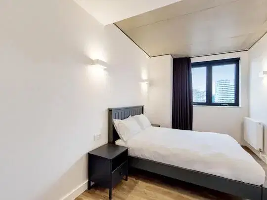 Repton Gardens, London – 2 Bedroom Apartment