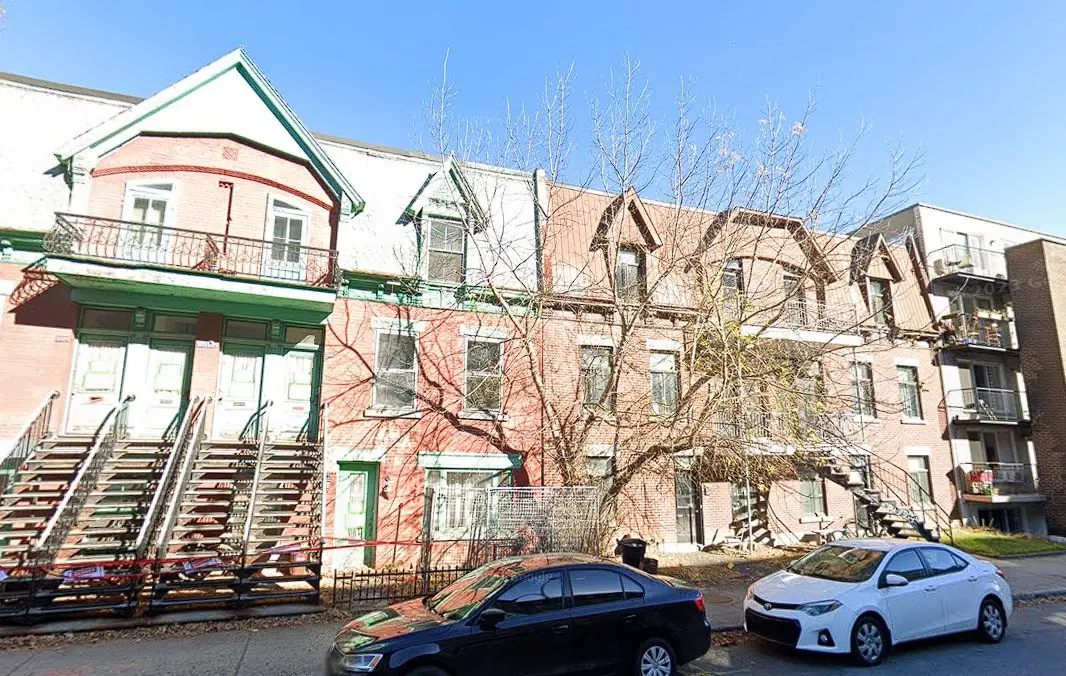 3717 Rue Berri, Montreal – Exterior