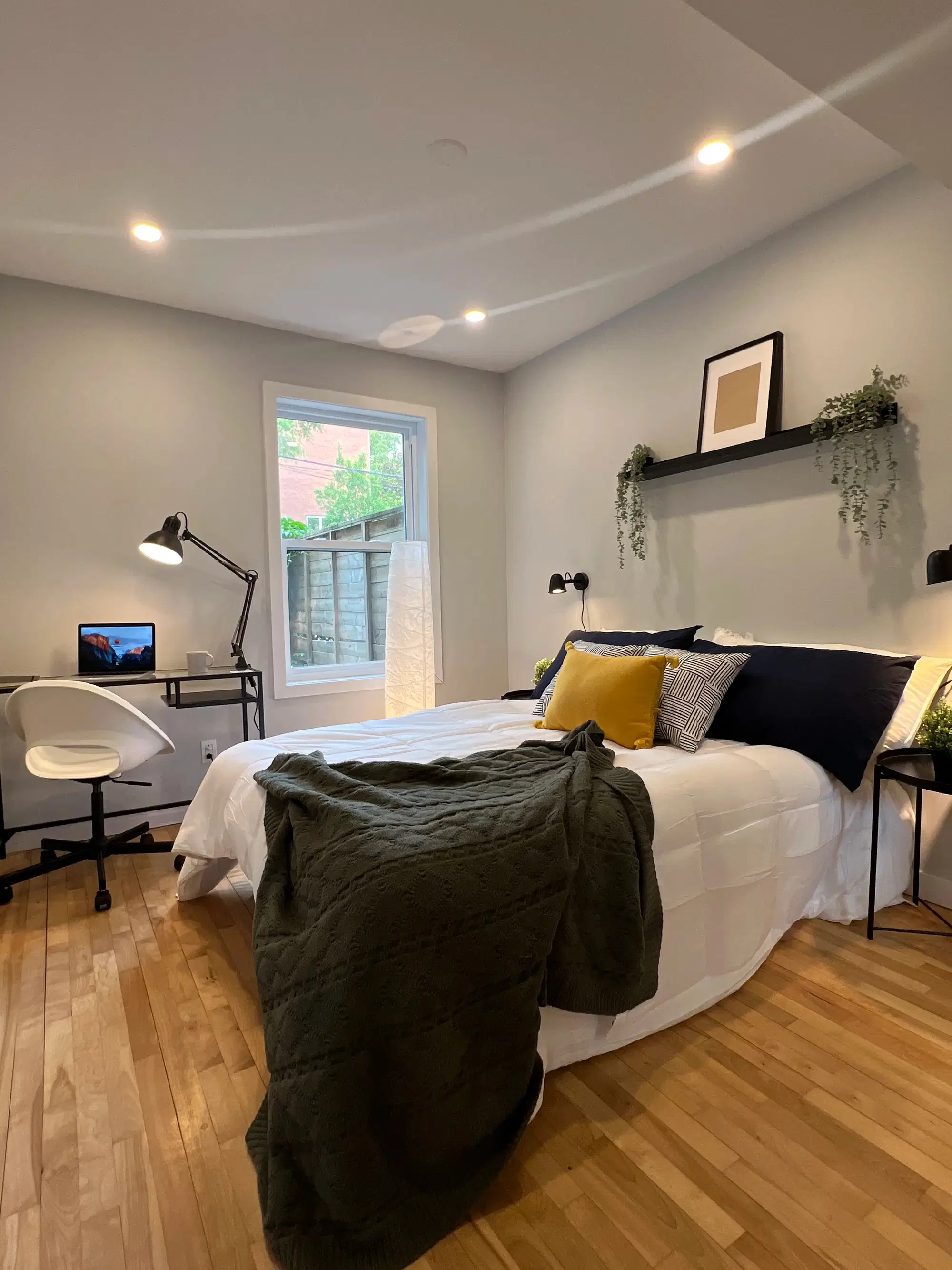 3717 Rue Berri, Montreal