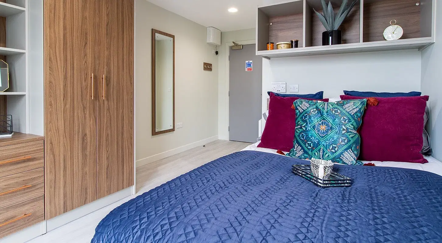 The Toybox, Birmingham – En Suite Cluster 3 Bed